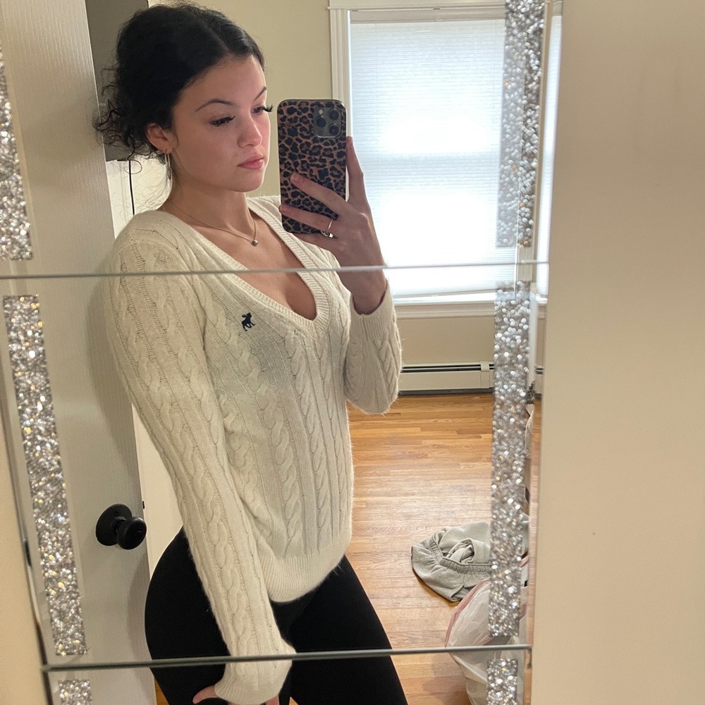 Abercrombie sweater